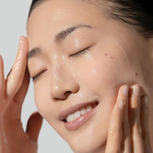 Load image into Gallery viewer, daily glycolic cleanser